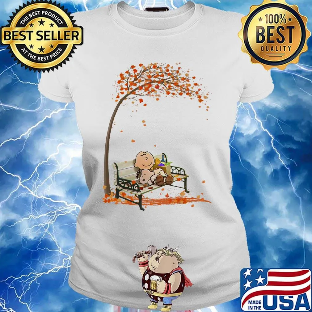 Charlie brown hug snoopy fall maple leaves s Ladies tee