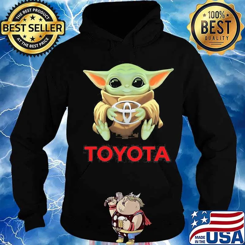 Baby yoda hug toyota s Hoodie
