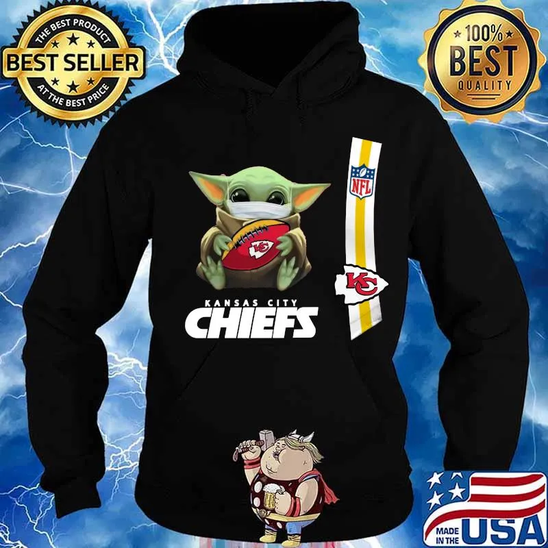 Baby yoda mask hug kansas city chiefs nfl s Hoodie