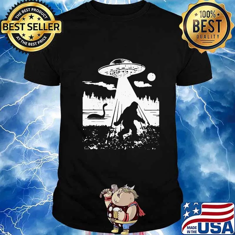 Official Bigfoot UFO Abduction Funny Sasquatch Aliens Shirt