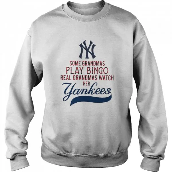 Some grandmas play bingo real grandmas watch her yankees shirt - Image 4
