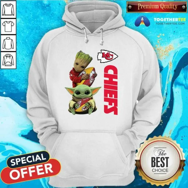 Funny Baby Yoda And Baby Groot Hug Football Kansas City Chiefs Shirt - Image 5