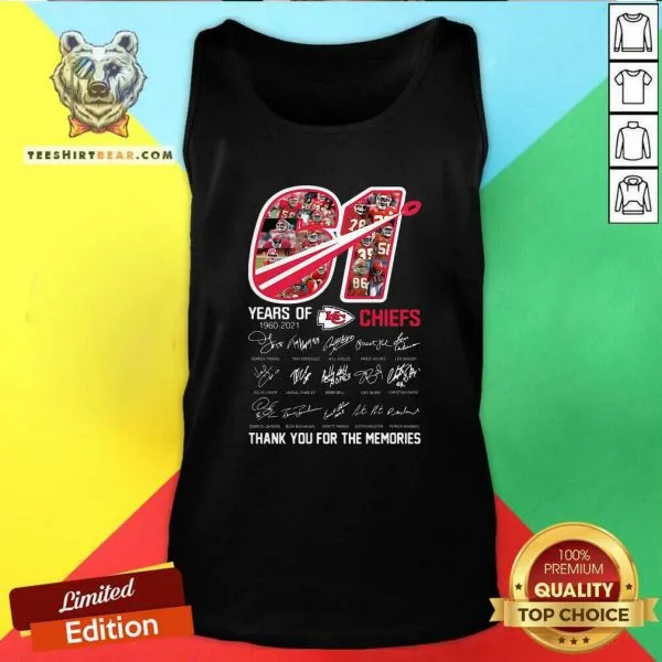 Malicious 61 Years Of 1960 2021 Kansas City Chiefs Signatures Shirt - Image 4