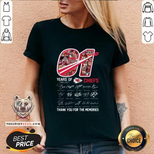 Malicious 61 Years Of 1960 2021 Kansas City Chiefs Signatures Shirt - Image 3