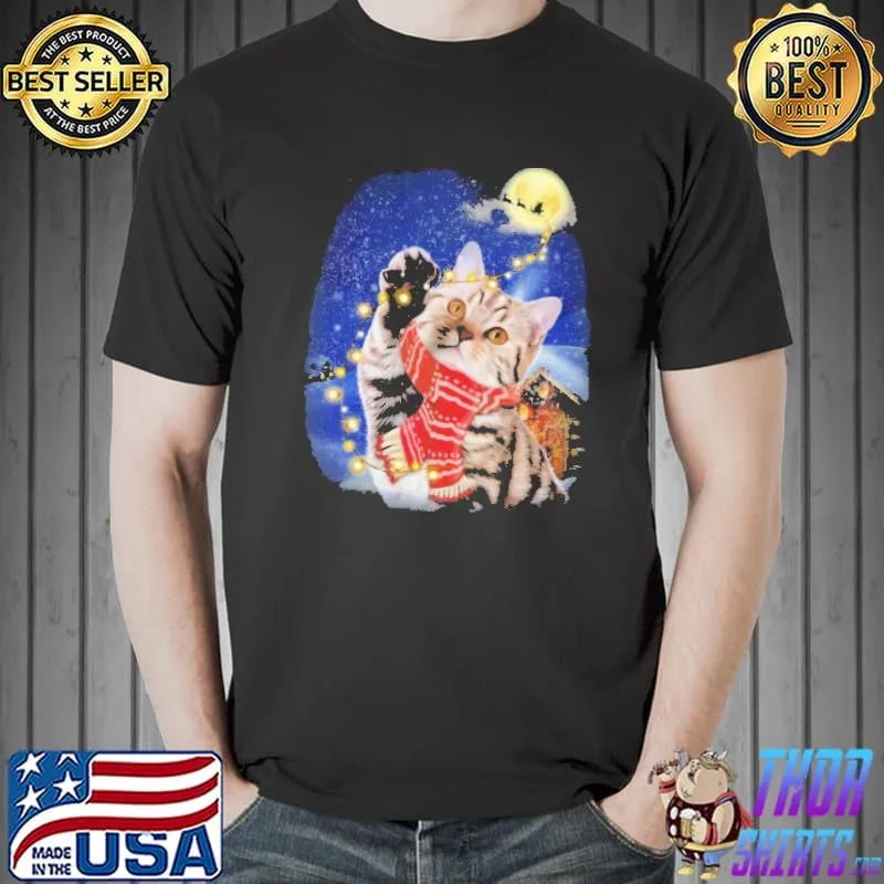 Cat playing with Christmas lights Shirt Unisex
