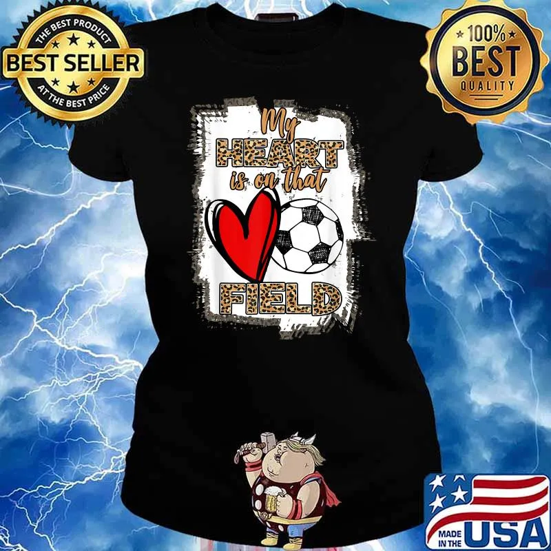 Soccer Player Mom Soccer Leopard Cheetah Soccer Fan T-Shirt Ladies tee