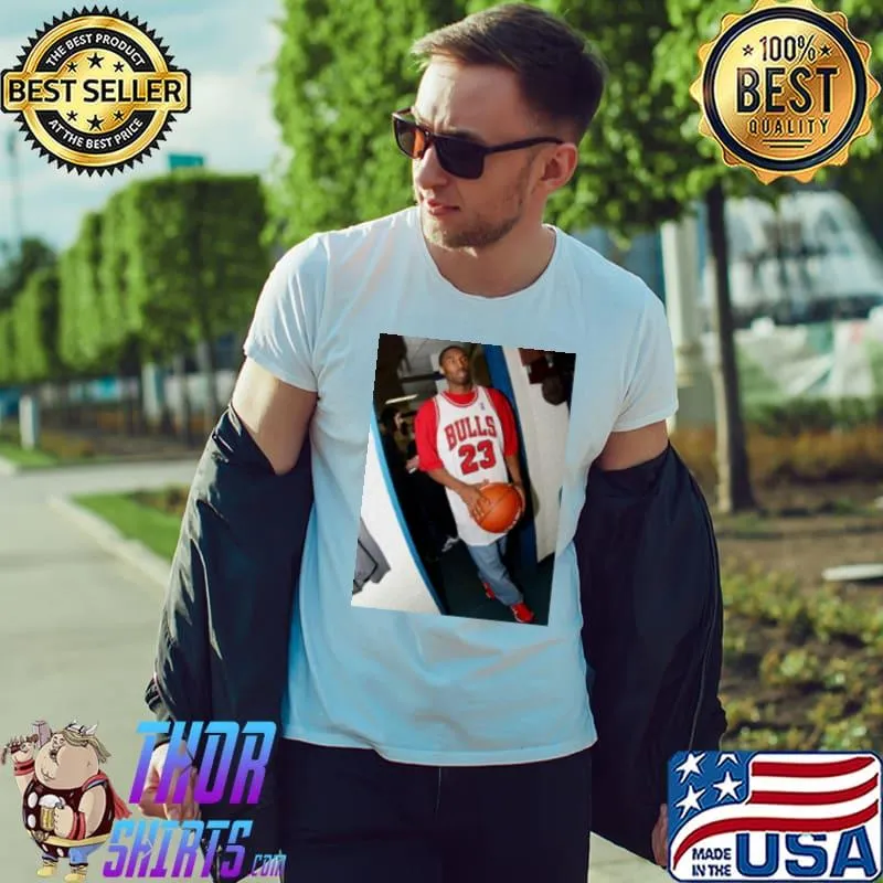 Kobe Bryant Wearing Chicago Bulls Michael Jordan Jersey T Shirt Unisex