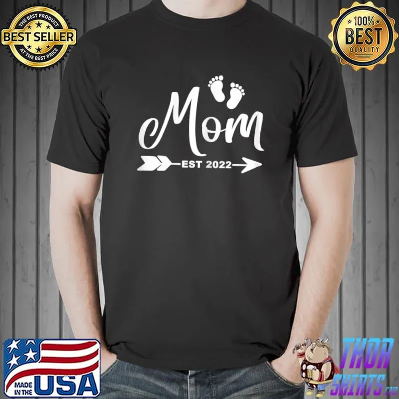 MOM Est 2022 New Mommy, New Parent 2022 T-Shirt Unisex
