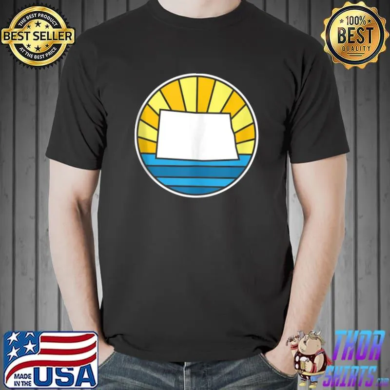 Nice Retro North Dakota Sunset 70s Stained Glass T-shirt