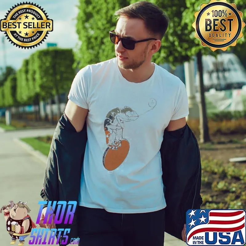 Top Soft Gallery Snow White Chameleon Salamander Vintage Shirt Unisex