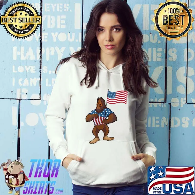 Bigfoot 4th of July Sasquatch American USA Flag Patriotic T-shirt