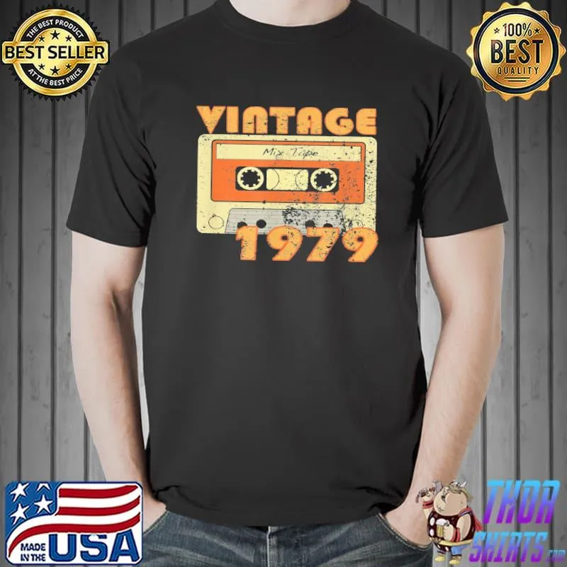 Premium Vintage 1979 Distressed 40 Birthday Anniversary T- Unisex