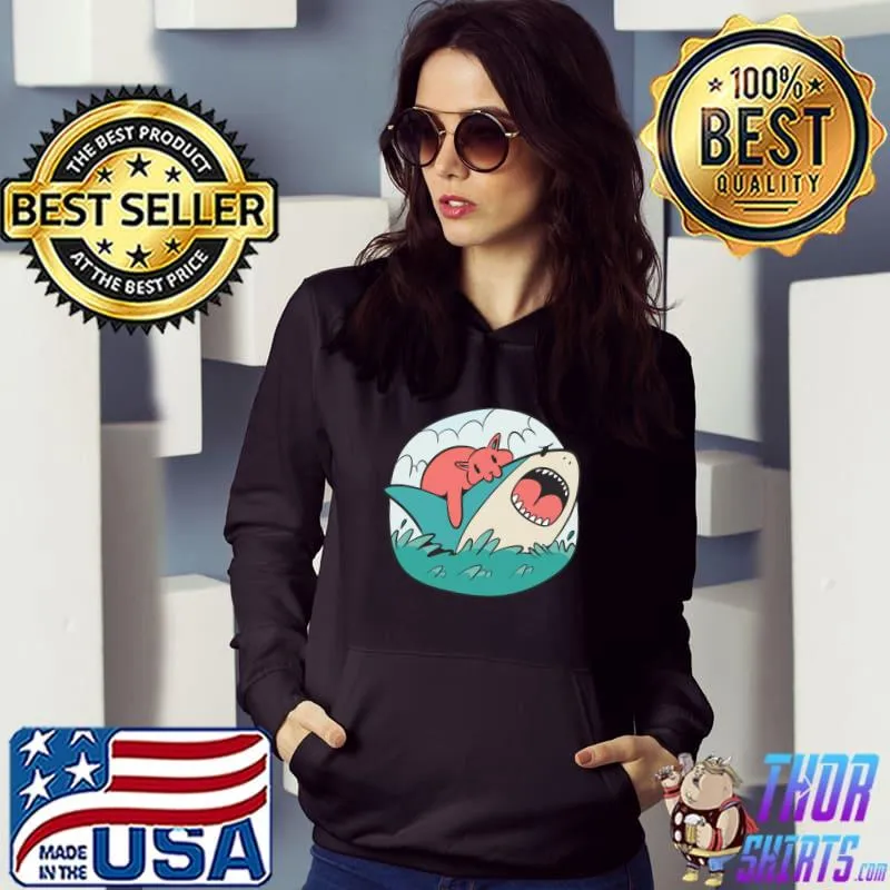 Cat shark attack - funny crazy cat T-Shirt