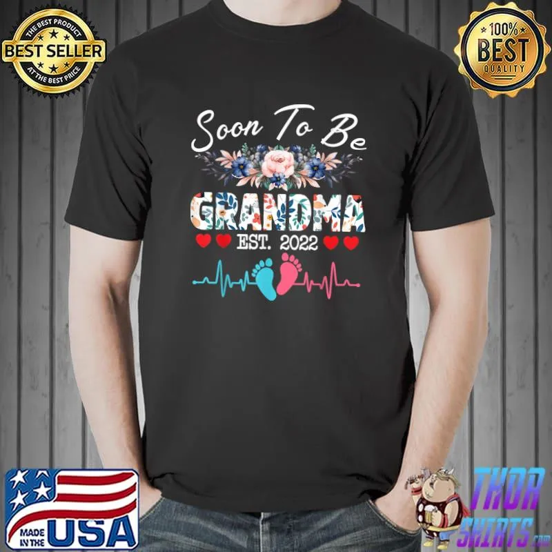 Soon To Be Grandma Est. 2022 Floral Pregnancy Announcement T-Shirt