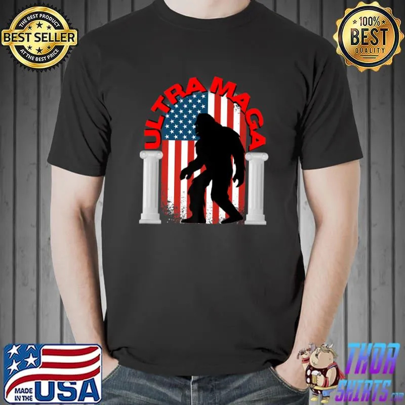 Ultra MAGA King Trump Biden 2024 UltrA MAGA Crowd UltrA MAGA Premium T-Shirt