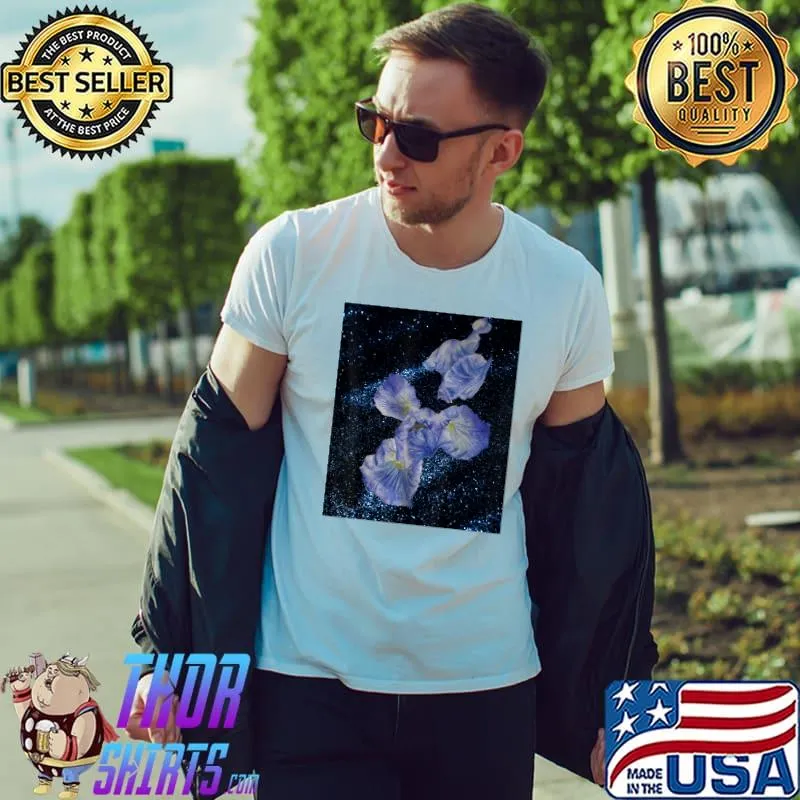 I love irises with sparkling background T-Shirt