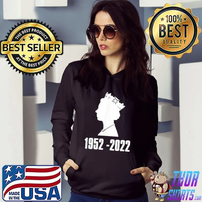 Queen of england elizabeth iI 1952 2022 end of an era classic s Hoodie