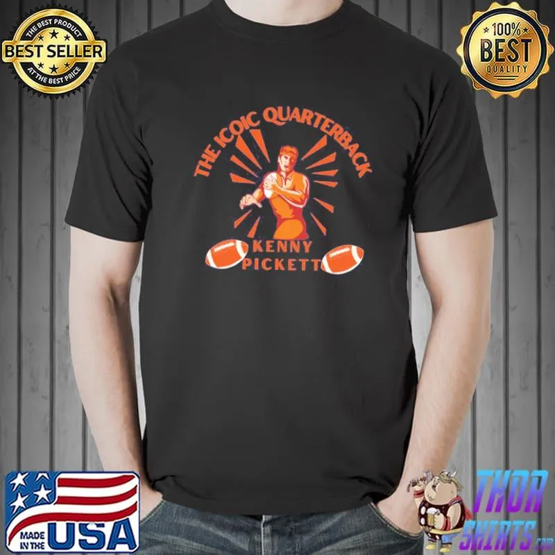 American Football player kenny pickett Pittsburgh Football shirt