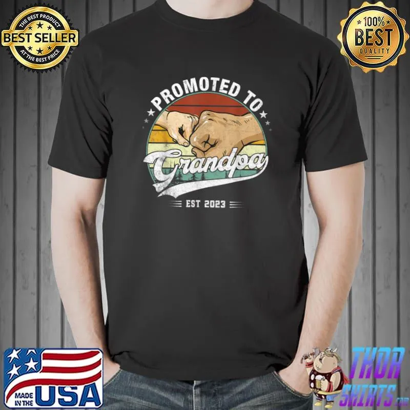 Promoted To Grandpa 2023 Grandson And Grandpa's Fists Vintage Sunset T-Shirt