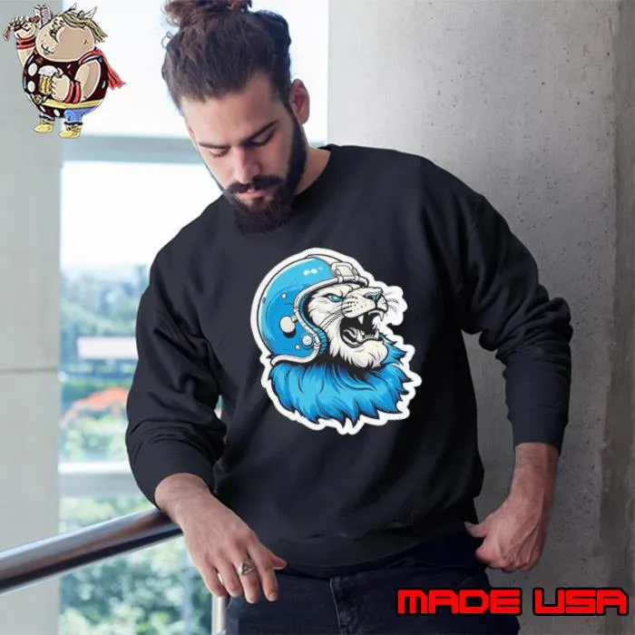 Strong Detroit Lion Wearing Helmet shirt