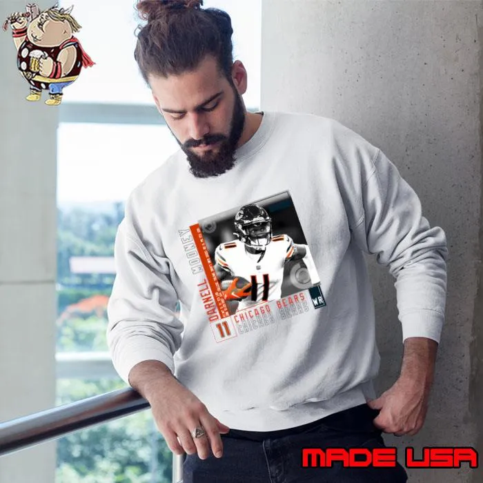 Darnell Mooney American football wide receiver for the Atlanta Falcons T-Shirt Sweatshirt