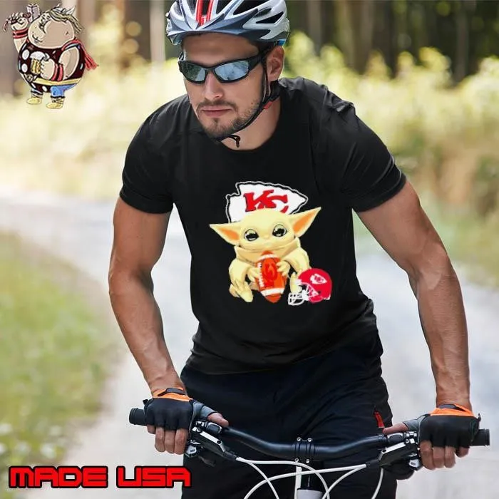Baby Yoda hug Kansas City Chiefs Unisex