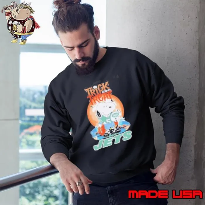 Trick Treat Snoopy Teams New York Jets Halloween Sweatshirt
