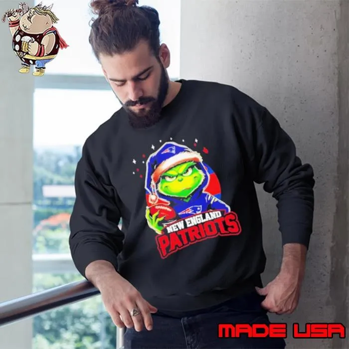 New England Patriots Grinch wearing Santa hat Christmas 2024 Sweatshirt