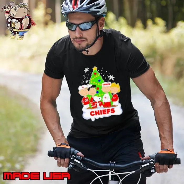 Snoopy and friends Kansas City Chiefs Merry Christmas tree Unisex