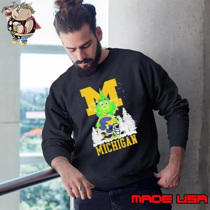 The Grinch Hug Michigan Wolverines Helmet Christmas Shirt
