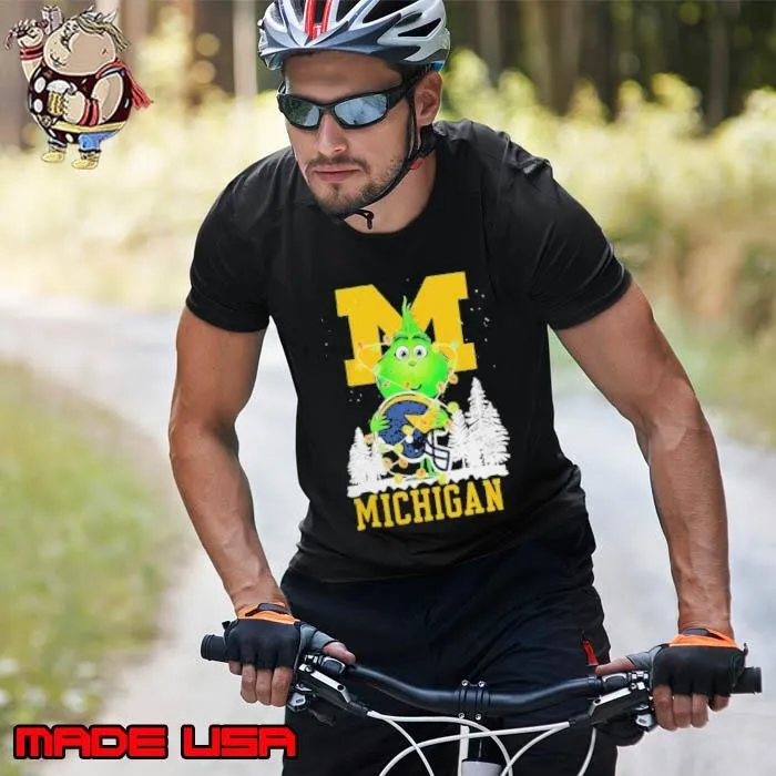 The Grinch Hug Michigan Wolverines Helmet Christmas Unisex