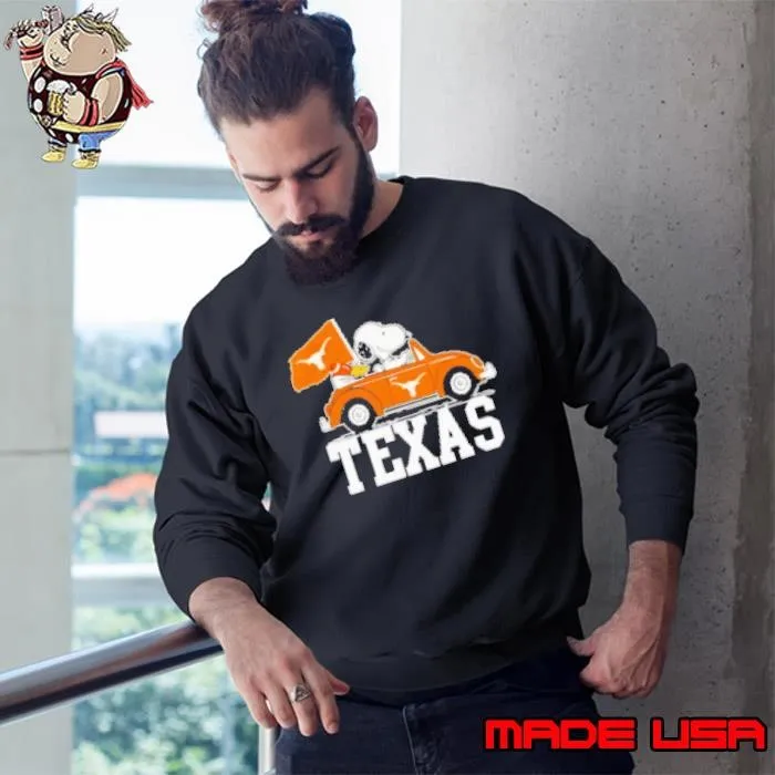Snoopy and Woodstock driving car Texas Longhorns Sweatshirt