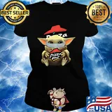 Baby Yoda mask hug Pizza hut s Ladies tee