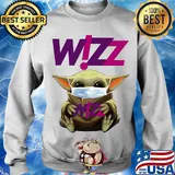 Star wars baby yoda hug wizz air mask covid-19 s Sweater