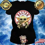Baby yoda hug boston red sox baseball s Ladies tee