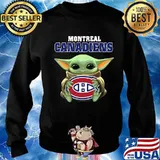 Baby yoda hug montreal canadiens logo s Sweater