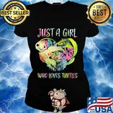 Just a girl who loves turtles flower s Ladies tee