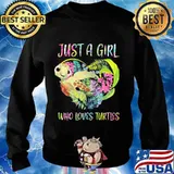 Just a girl who loves turtles flower s Sweater