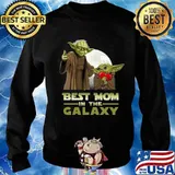 Master yoda and baby yoda best mom in the galaxy s Sweater