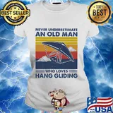 Never underestimate an old man who loves hang gliding vintage retro s Ladies tee