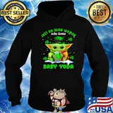 Just an Irish woman who loves Baby Yoda St.patricks day shirt
