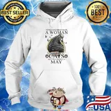 NICE NEVER UNDERESTIMATE A WOMAN WHO LOVES CATS AND WAS BORN IN MAY BUTTERFLIES SHIRT Hoodie