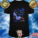 A Queen was born in September Happy Birthday Lips T-Shirt