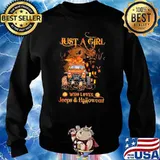 Just a girl who loves jeeps and halloween pumpkin Sweater