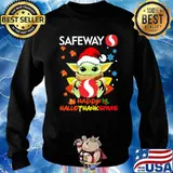 Yoda holding safeway logo happy hallothanksmas santa hat s Sweater