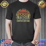 40 Year Old 40th Birthday Gift Awesome Since November 1981 Premium T-Shirt