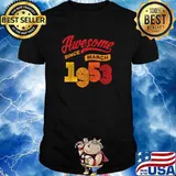 Awesome Since March 1953 68 Years Old 68th Birthday Gift T-Shirt