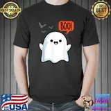 Cute Ghost Saying Boo Ghost Spooky Bats Halloween Costume T-Shirt