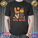 Love 1st Grade Teacher Halloween Pumpkin First Grade T-Shirt