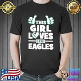 Philadelphia Eagles This girl loves her eagles shirt